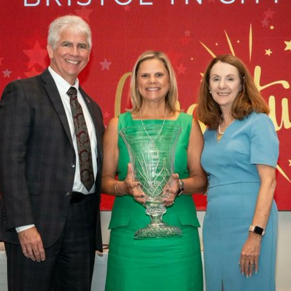 Tweet card summary image