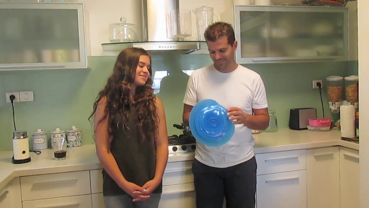 PerfectnSimple's tweet card. Perfect and Simple Silicone Lids Demonstration by Dad and Kids