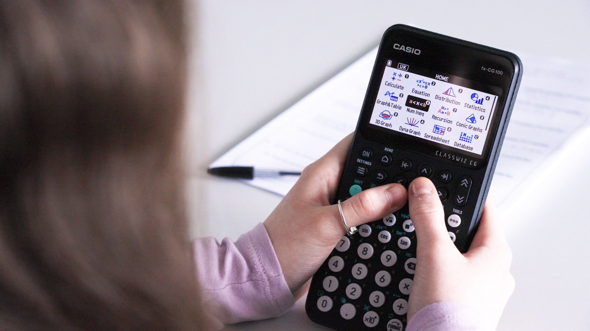 CasioMaths's tweet card. Benefits of graphing technology