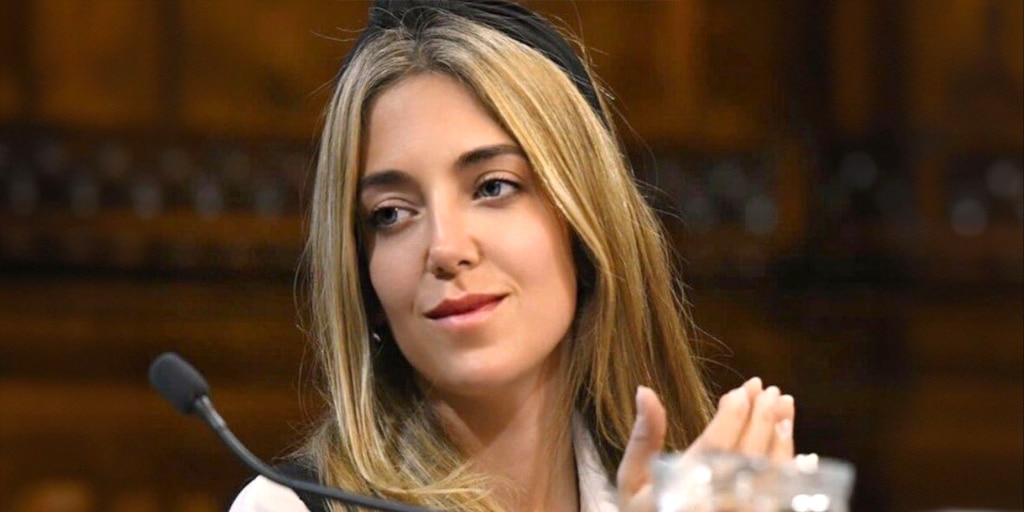 Jorge_McKenna's tweet card. Se trata de Ornella Calvete, hija de Miguel Calvete. El hallazgo de grandes sumas de dinero en efectivo en un operativo domiciliario motivó la salida la funcionaria, de acuerdo a la información...