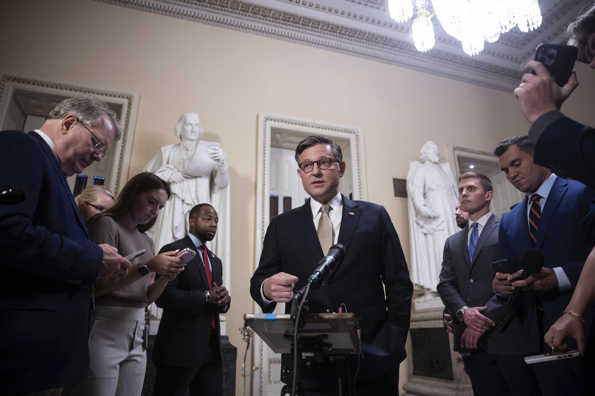 politico's tweet card. The speaker is putting pressure on members across the aisle to keep the government funded.