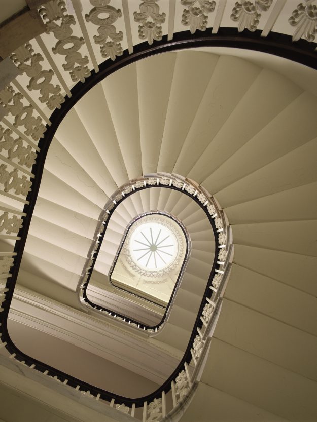 wsreynolds's tweet card. Discover seven historic hotels of the world—from NYC to the streets of Paris— offering new life to buildings with incredible histories in the USA and beyond.