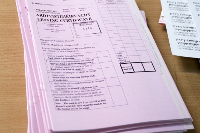 LCNotesOnline's tweet card. The file below is a PDF file containing over 30 pages off H2 quality Notes & Sample Answers for the Leaving Cert Higher Level Irish exam. All notes are downloadable with just one click and east…