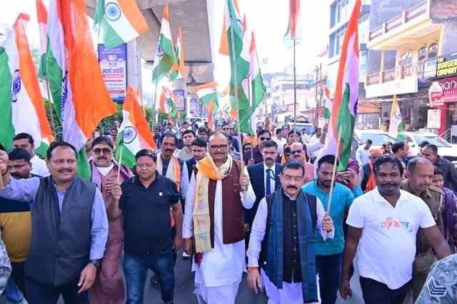 rajdhaniupdate's tweet card. आरयू ब्यूरो, लखनऊ। लखनऊ में सरदार वल्लभ भाई पटेल की 150वीं जयंती पर मंगलवार को पदयात्रा और ‘रन फॉर यूनिटी’ कार्यक्रम का आयोजन हुआ। जिसमें डिप्टी सीएम