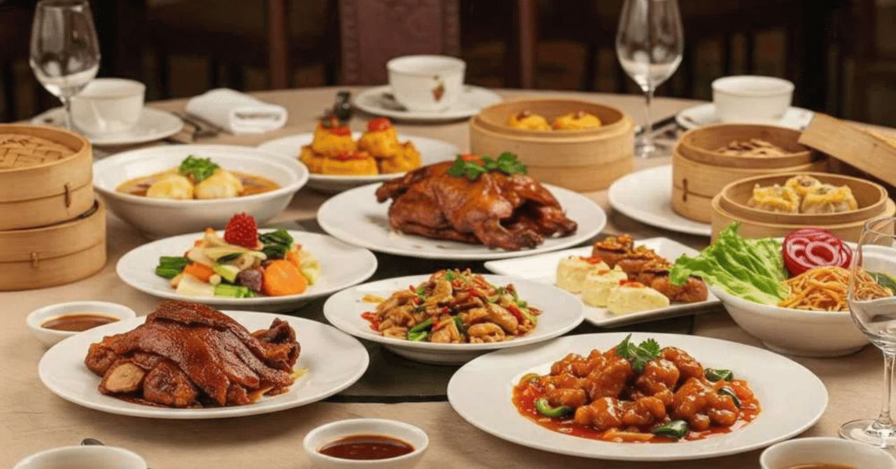 pa_hama's tweet card. こんにちは。今日は昨日調理した中国料理の課題を紹介します。 昨日は、飾り付けがテーマで、「豚ロースの老干嗎（ローカンマ）炒め」を調理しました。 炒めもの自体の食材は、そんなに多くありません。豚ロース、赤ピーマン、ズッキーニ、カボチャ、椎茸、蓮根、長ネギ、ニンニクです。 老干嗎は、豆鼓、ピーナッツなどと辣油が一緒になった調味料です。味付けには老干嗎意外に、紹興酒、醤油、オイスターソース、砂糖、...