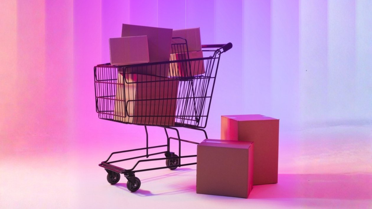 SalesforceBen's tweet card. Salesforce has unveiled Agentforce Commerce, the new platform for retailers built for selling across consumer AI markets.