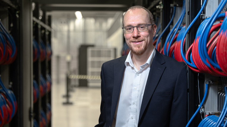 ACM_CEO's tweet card. Hoefler developed many of the core capabilities of modern supercomputers and defined key aspects of the algorithms for distributing AI models on them.