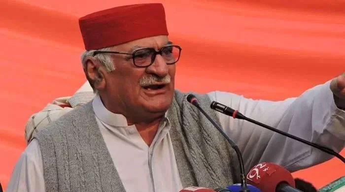 ANPMarkaz's tweet card. PESHAWAR: Central president of the Awami National Party Asfandyar Wali Khan paid tributes to the victims of the Qissa Khwani Bazaar massacre and asked the British government to apologize to the...