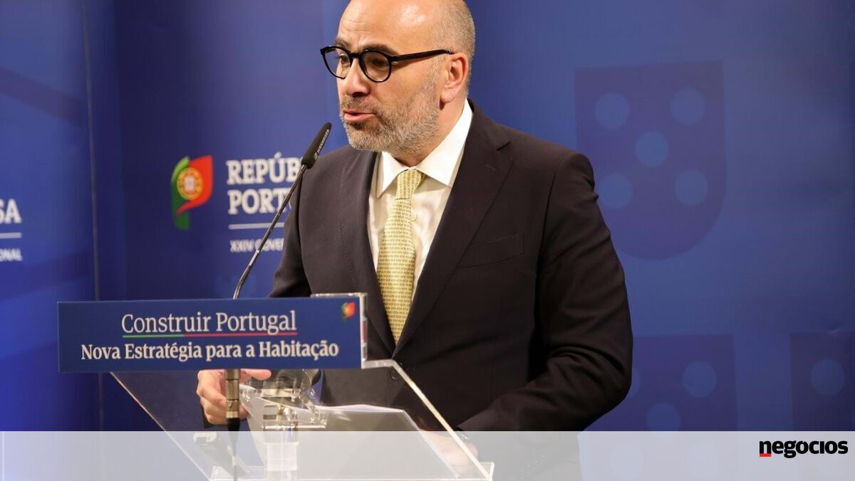 ProjectosUtopia's tweet card. As medidas vão dar entrada no Parlamento após terminar o processo orçamental.