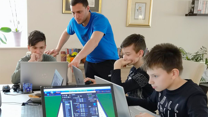 RoboCupAP's tweet card. Nakon dva mjeseca virtualnog natjecanja na RoboCup Asia – Pacific RCAP 2022. održana je završna ceremonija proglašenja pobjednika ovog respektabilnog natjecanja robotičara. Sudjelovale su brojne...