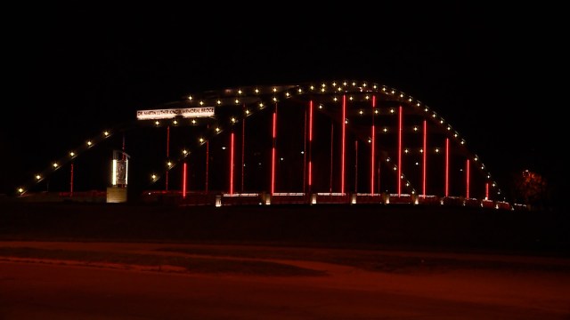 CreateabilityWI's tweet card. Friday is World Autism Awareness Day. In an effort to raise understanding and promote acceptance of those who have autism, Fort Wayne’s Martin Luther King Jr. Bridge is glowing in red to cele…