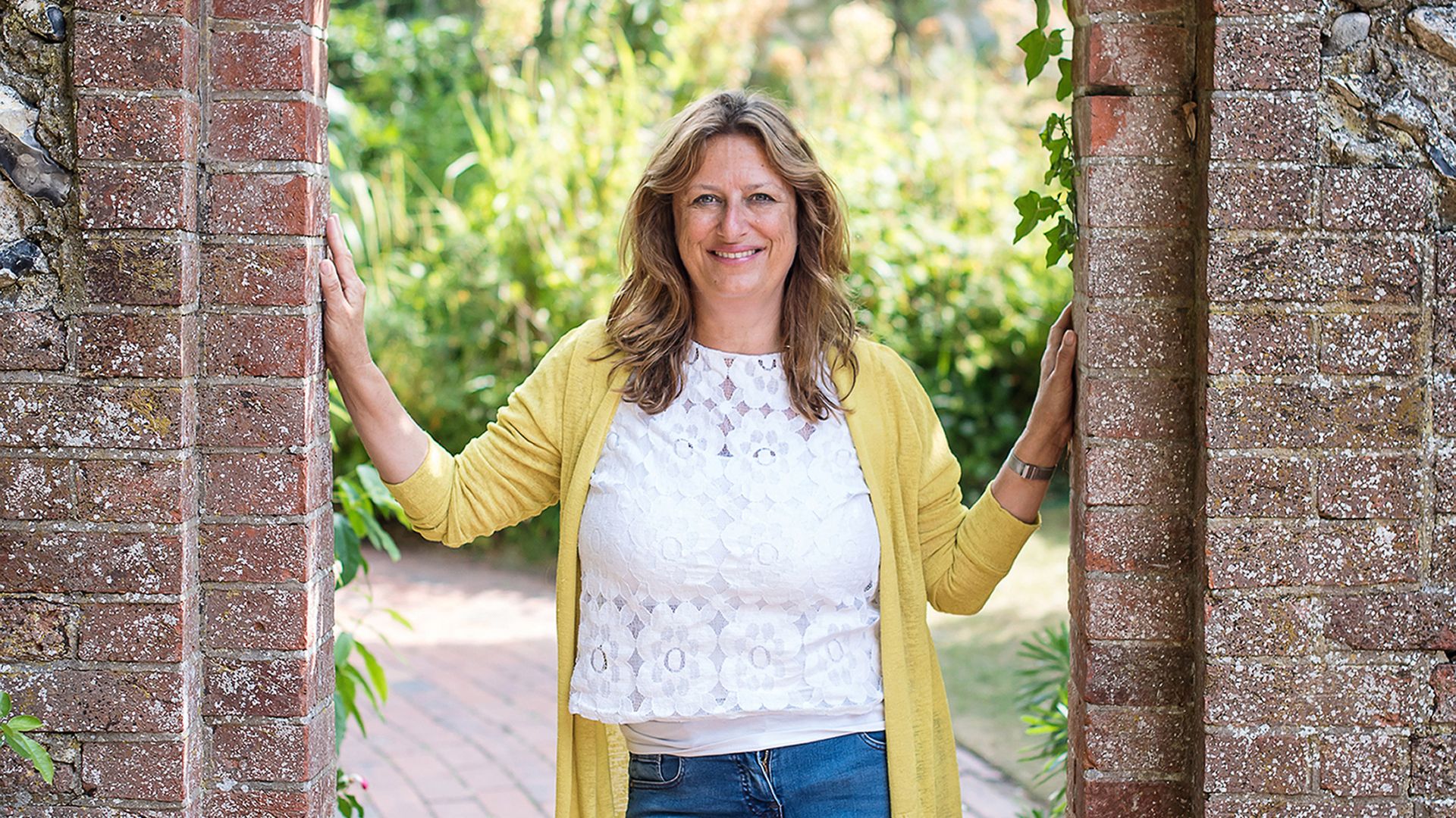 thebookseller's tweet card. Elly Griffiths, the writer of The Midnight Hour (Quercus) and The Last Remains (Quercus), has won Author of the Year at the BA Conference Awards.