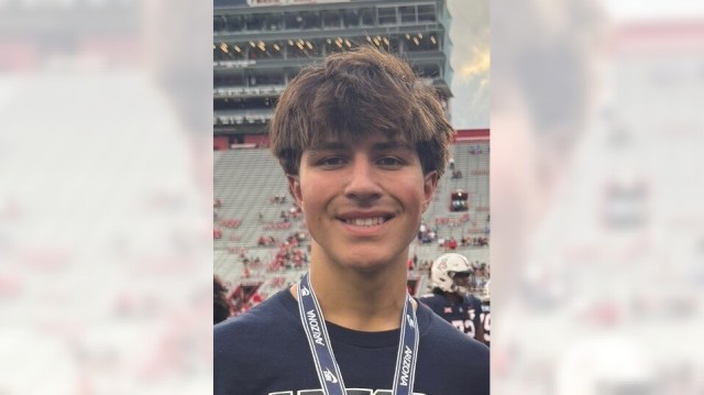 breezepreps's tweet card. The El Segundo quarterback has been selected for this week’s Daily Breeze honor.