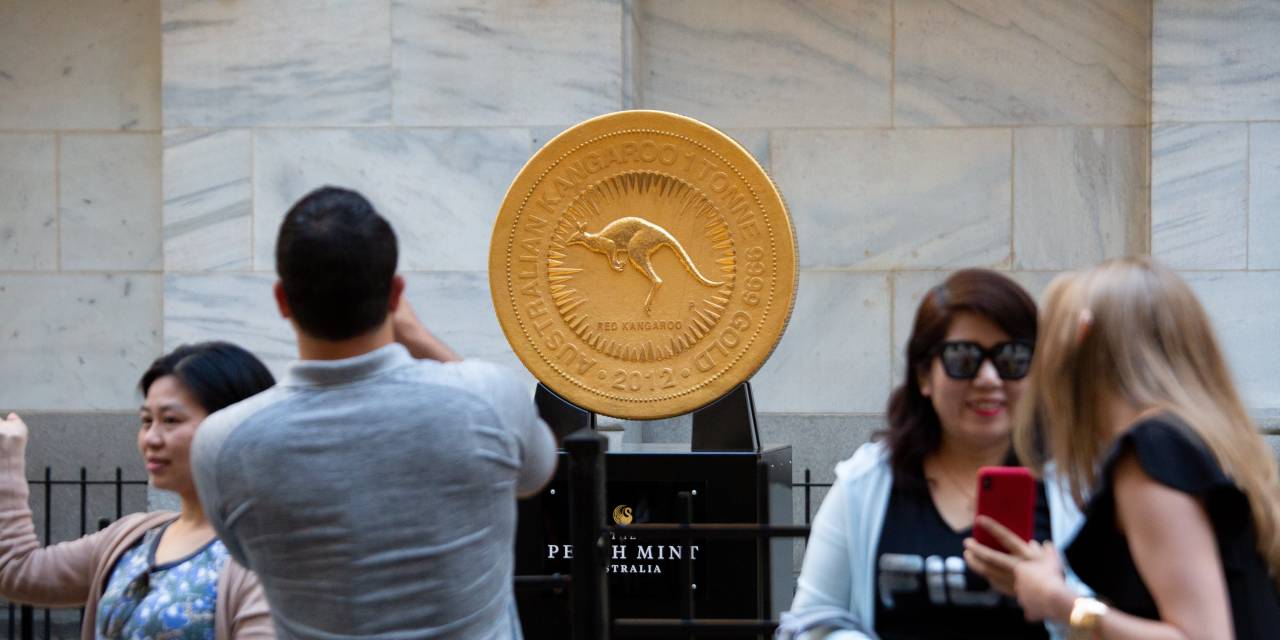 ProOptionsTrad's tweet card. Richard Hayes left a $45 million coin on the streets of Manhattan all day Tuesday, but he wasn’t particularly worried about a thief carting it off.