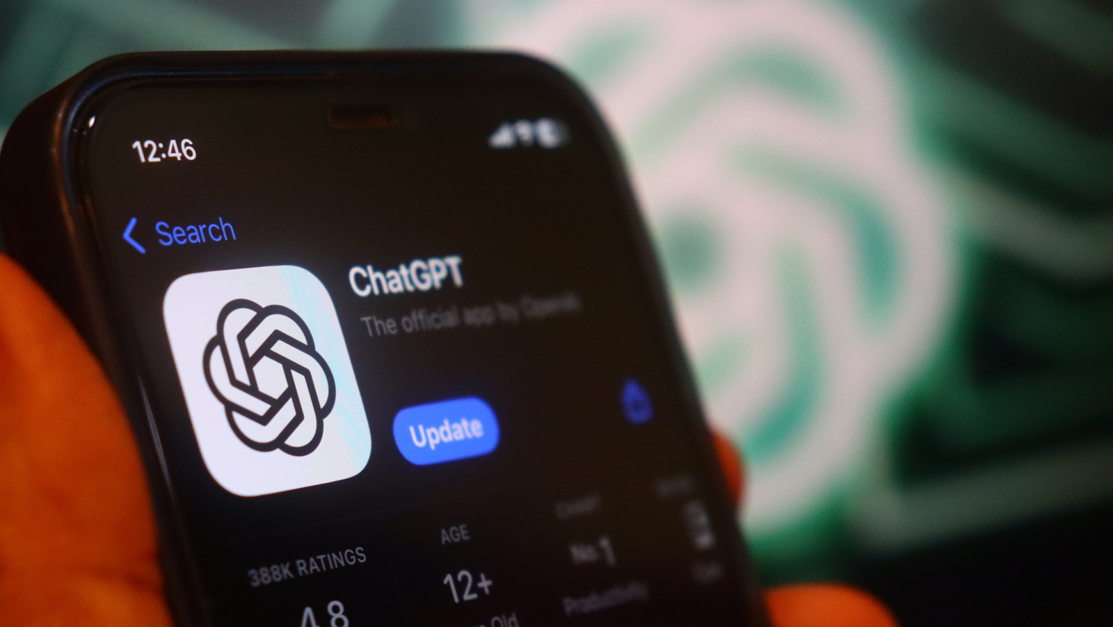 YoshiCodeStack's tweet card. Projects were originally exclusive to paid ChatGPT users, but now free users can start organizing their chats with projects as well.