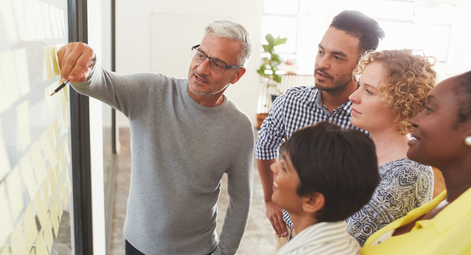 Mind_Tools's tweet card. Executive coaching has become a powerful tool for managers looking to elevate their leadership abilities in high-level strategic thinking.