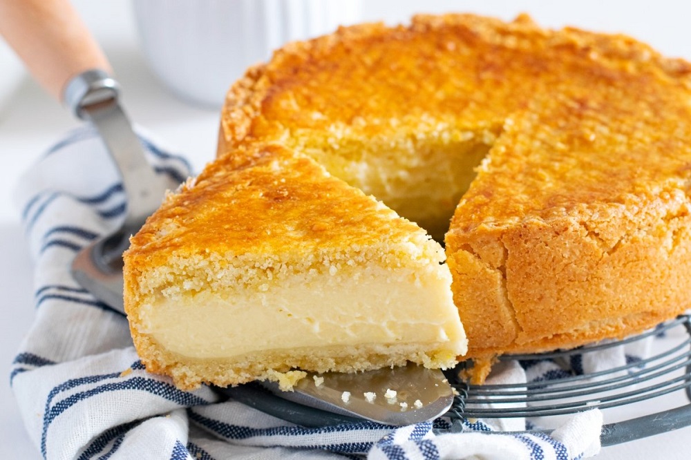 VoyMag_Blog's tweet card. Il y a tellement de délices sucrés espagnols à découvrir ! Voici quelques-uns des meilleurs gâteaux et pâtisseries typiques à essayer absolument.