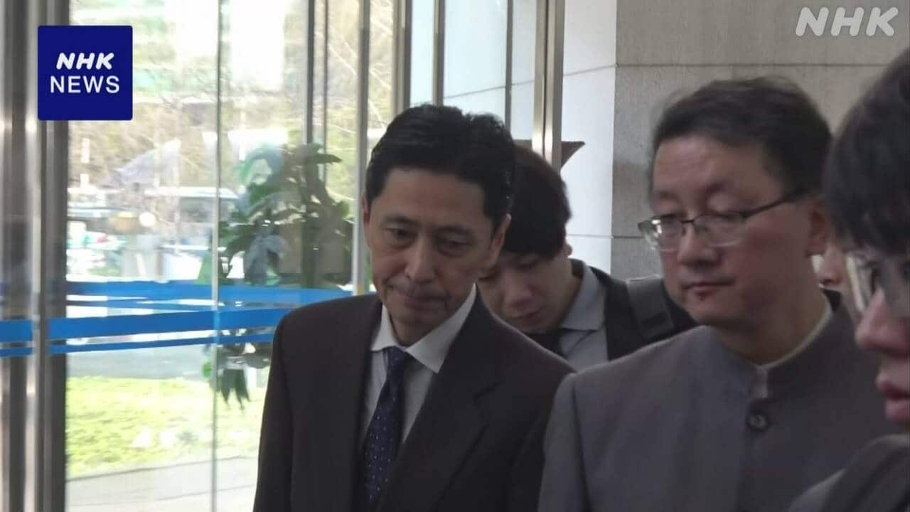 nhk_news's tweet card. 【NHK】高市総理大臣のいわゆる「台湾有事」をめぐる国会答弁に中国が反発を強める中、18日に行われた日中の外務省の局長協議は互いの立場を主張しあい、平行線をたどりました。日本政府は中国が求める答弁の撤回には今後