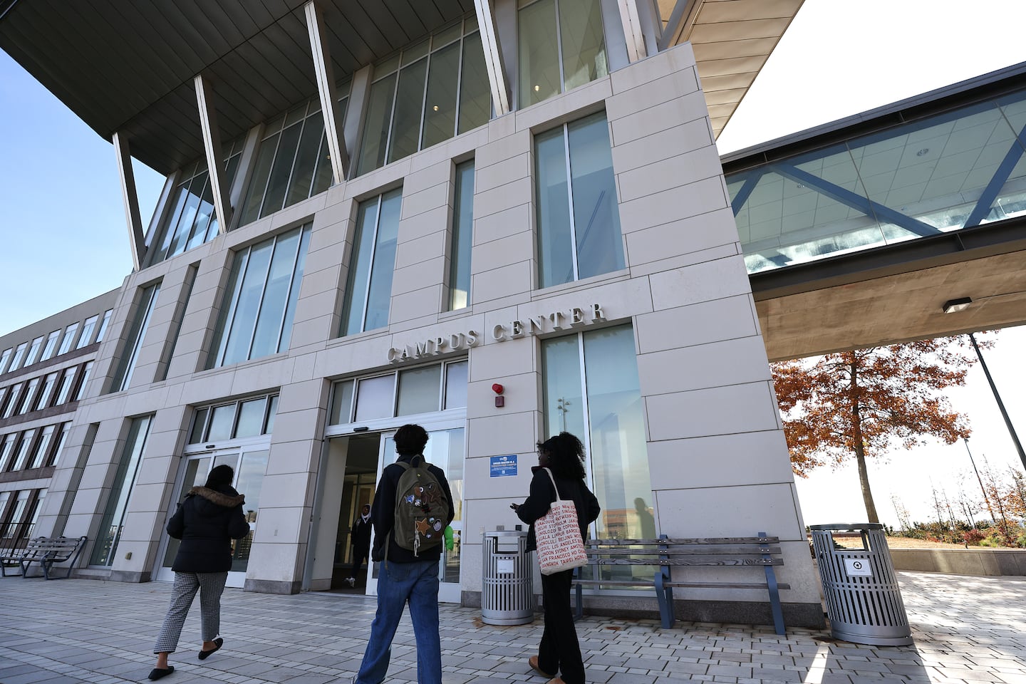 MartyMeehan's tweet card. Federal, state, and institutional financial aid covers tuition for families with low household incomes, but students often don’t realize it.