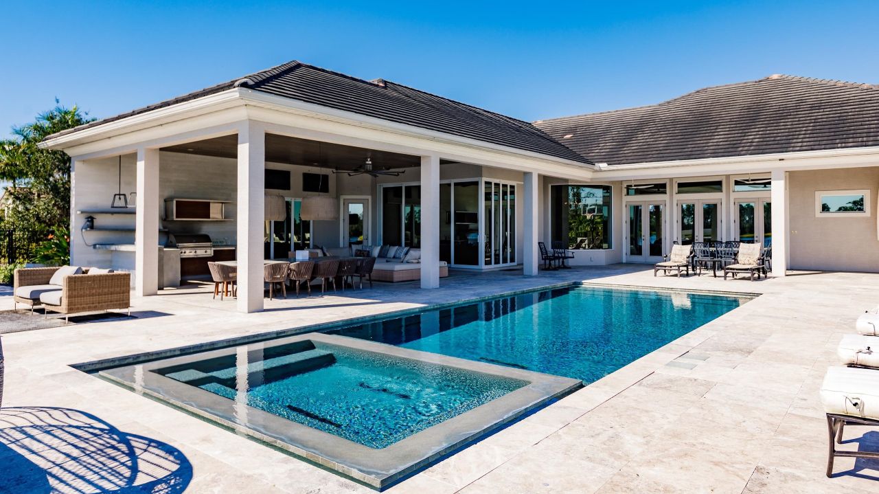 mlsblast's tweet card. LIST PRICE IS FOR MLS PURPOSES ONLY. ACTUAL PRICE WILL BE DETERMINED AT AUCTION. ONLINE AUCTION ENDS December 17 at 11 AM ET. Experience luxury living at its finest in this custom-built estate...