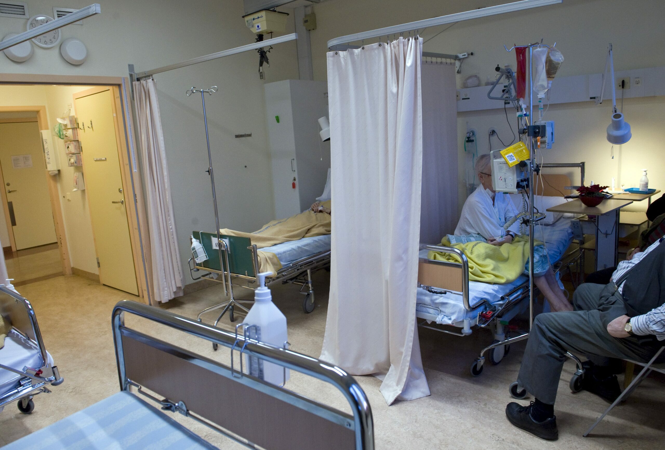 Desireekd's tweet card. DN-journalisten Anna Gustafssons nya bok ”Du sköna nya vård” kritiserar patienternas valfrihet, och framstår som kampanjjournalistik för vänsterpolitik. Framför allt skaver det att det största...