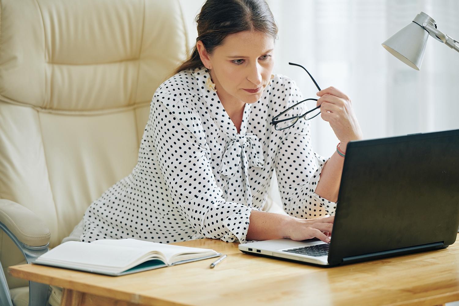 CodingSchoolInc's tweet card. Seven coding challenges reveal a new compliance landscape in 2020. It’s here: 2020! This past year in healthcare, as in many years before, was full of changes, challenges, and some surprises as well....