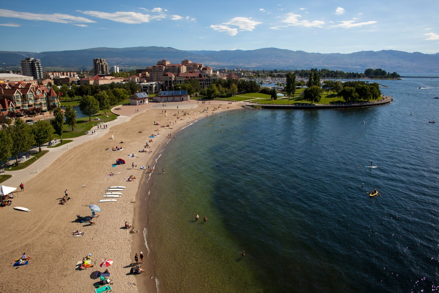 BestEverGuide's tweet card. Visiting the beautiful beaches in Kelowna is one of the best things to do in Kelowna. Regarded for its glorious summer weather, impressive views of the