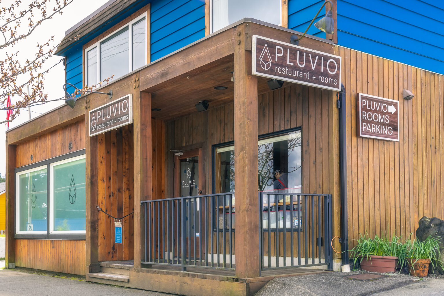 BestEverGuide's tweet card. Pluvio Restaurant offers one of the Best Ever Dining Experiences in Ucluelet. Thanks to its focus on bringing fresh, complex, and local flavours to British