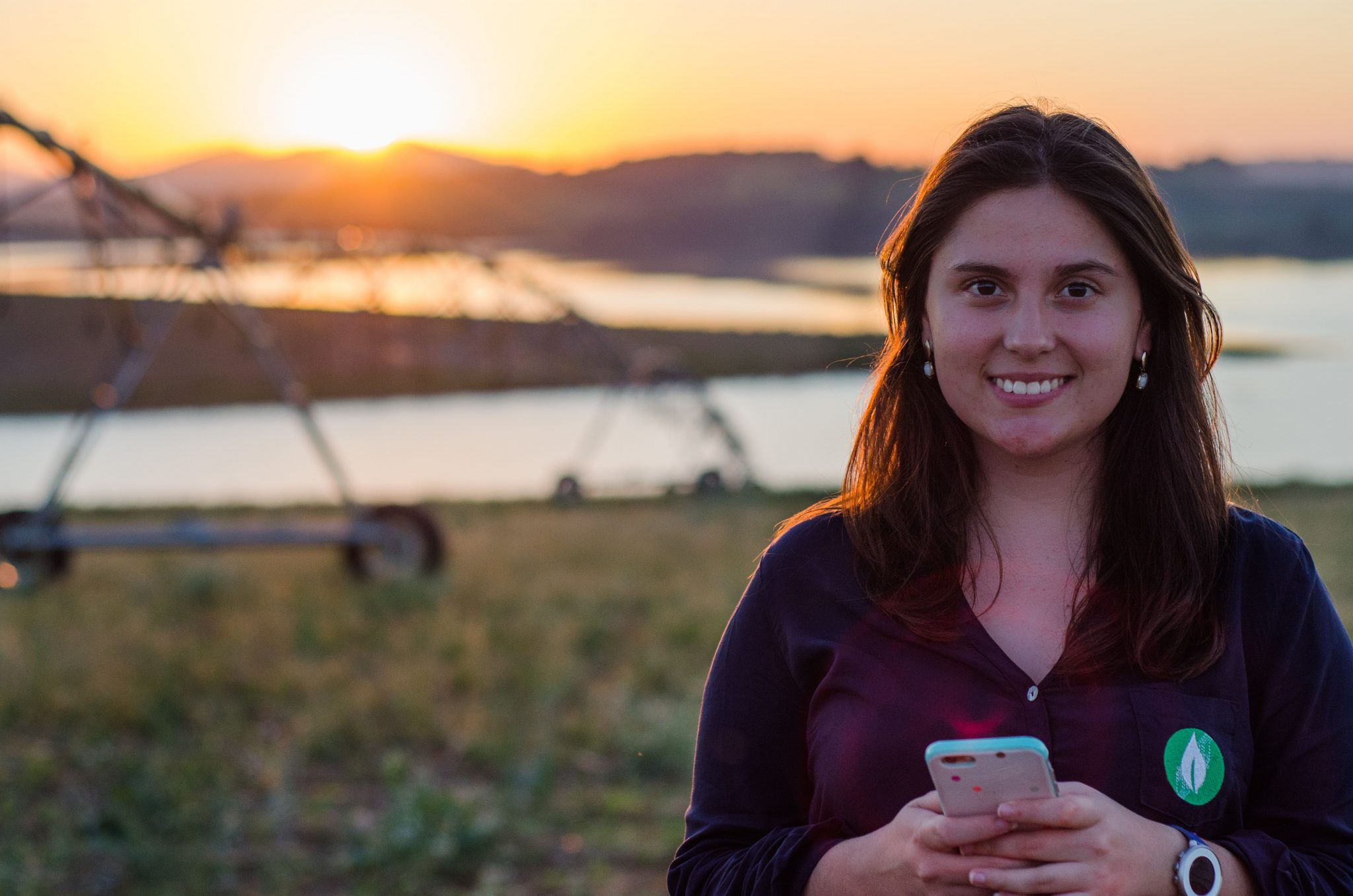 HeyThinkubator's tweet card. Amy Wu's book "From Farms to Incubators" looks at how women entrepreneurs like Mariana Vasconcelos are revolutionizing agricultural technology.