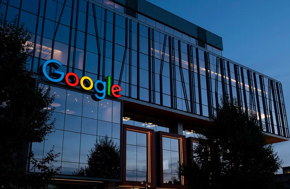 computing_net's tweet card. Google partners with Kairos Power to build seven small modular nuclear reactors by 2035, providing 500 megawatts of power for its AI operations