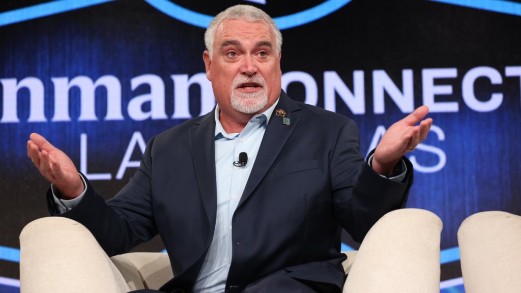 nardotrealtor's tweet card. According to NAR President Kevin Sears, Realtors have a profound obligation and responsibility to put client interests ahead of our own.