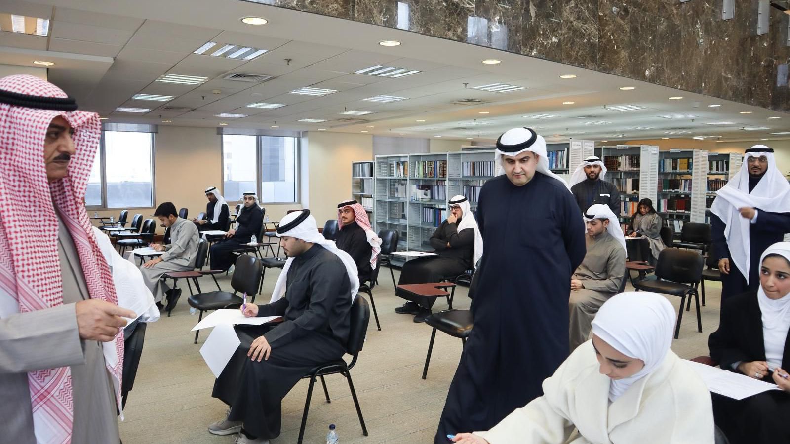 DarkPolitics's tweet card. أدان وزير العدل المستشار ناصر السميط - في تصريح غير مسبوق - لجنة قضائية مشكلة لاختيار وظيفة باحث مبتدئ قانوني المؤهلة لوظيفة وكيل نيابة، وقال الوزير في بيانه الذي تناقلته وسائل الإعلام أن "مخالفات...