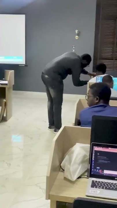 FlutterKaduna_'s tweet card. Day 1 of App Development Training with Flutter