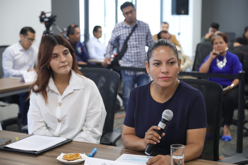 DAngelopolitano's tweet card. Por más que el PAN se empeñe en tratar de mostrarse como una opción de gobierno los poblanos ya no lo quieren, detestan sus siglas