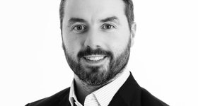 duthiepower's tweet card. AI and hyperscale demand are breaking the energy model. The next generation of data centers will be built on power strategies that bypass the grid entirely