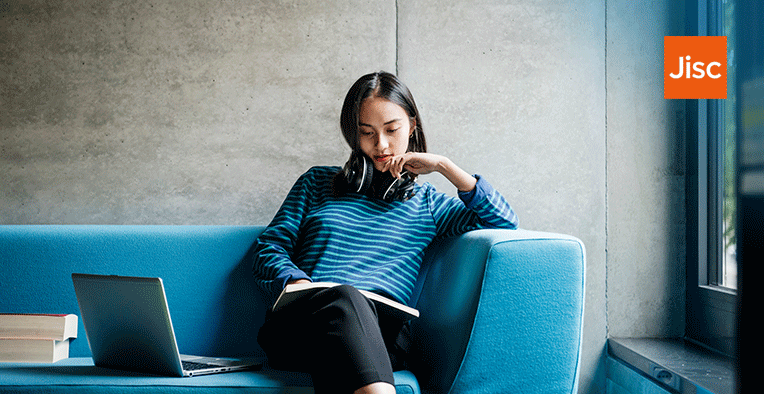 Jisc's tweet card. Develop the skills to become a digitally-informed and empowered leader.