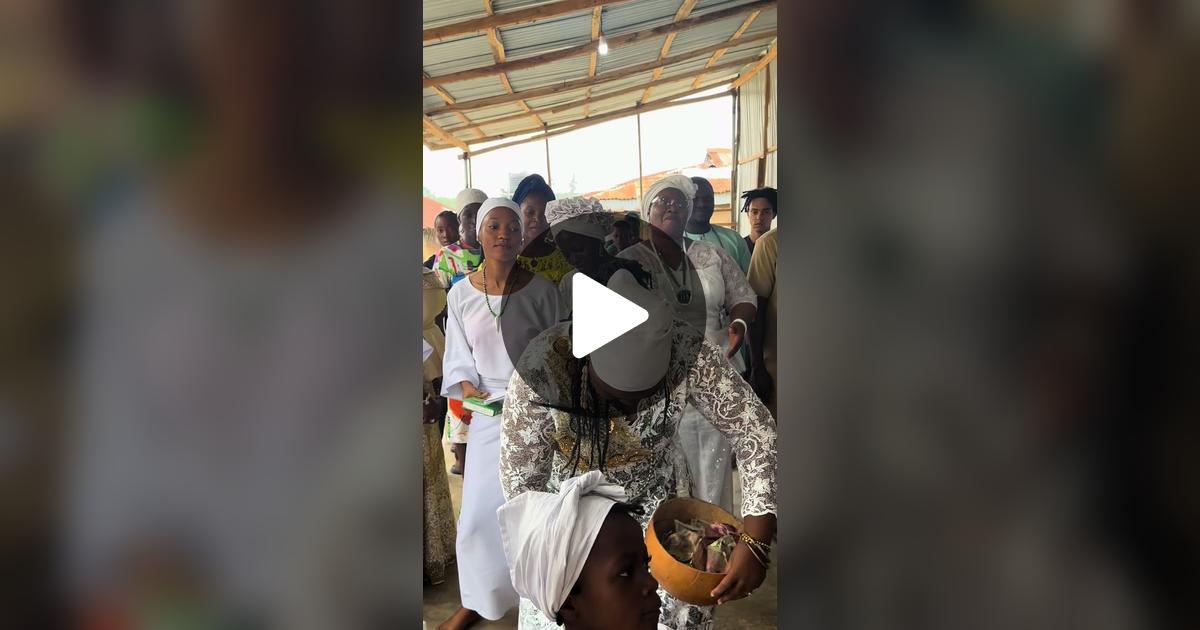 agbeke_orator's tweet card. 1347 likes, 28 comments. “Orisa mi pe mi, owo asedanu ni mo kọ oooooo”