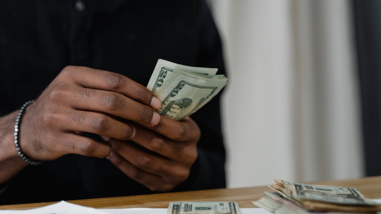 secmca's tweet card. Bancos Centrales de Centroamérica y República Dominicana se congregan para debatir el contexto macroeconómico, crecimiento y desafíos globales.