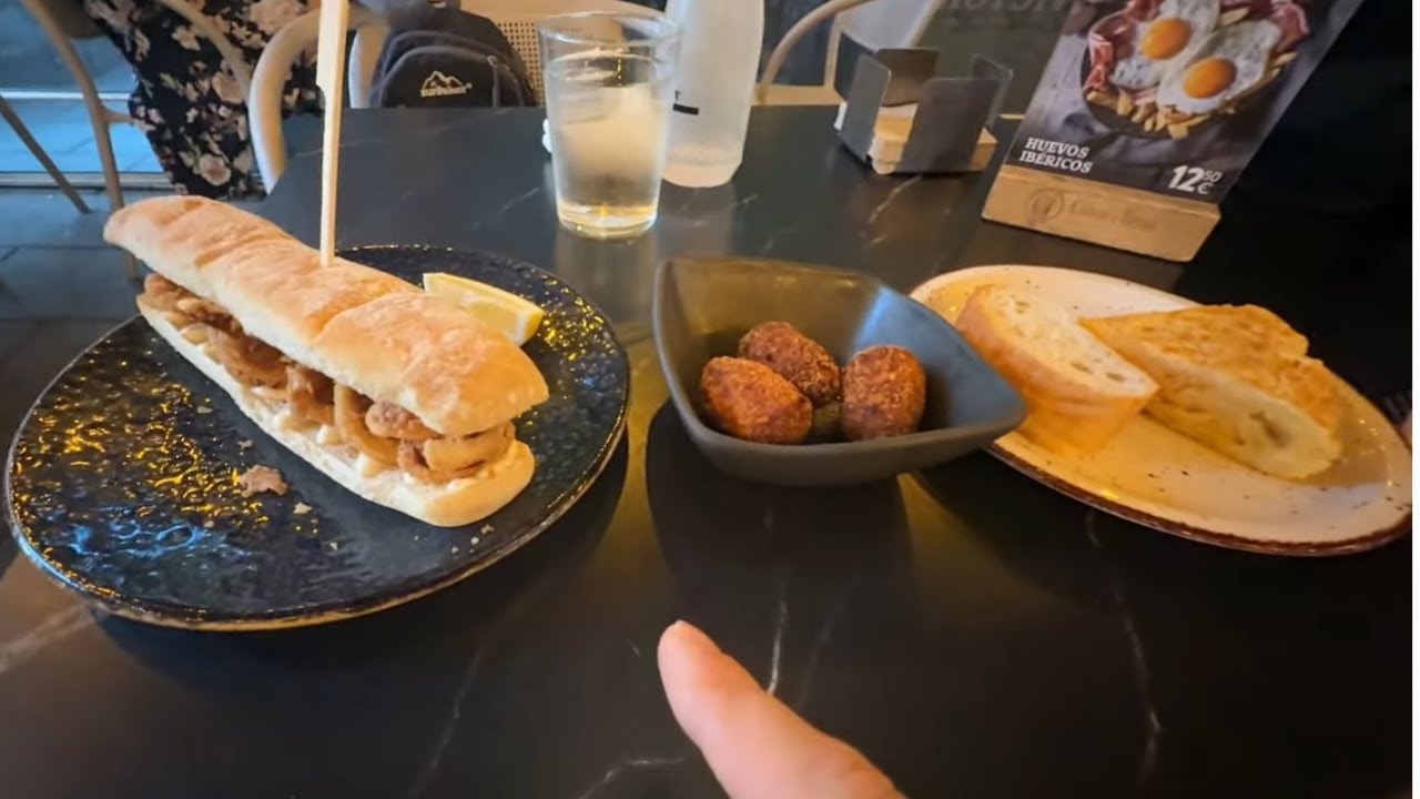 LooknerChannel's tweet card. Trying tapas again in Madrid LIVE 10/7/25