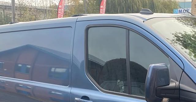 Tweet card summary image