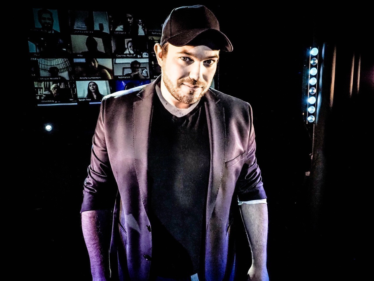 pays_dauge's tweet card. Originaire de Deauville, Mathieu Stepson lance son spectacle en ligne, du 2 au 5 avril. Mentalisme, magie… Un show en direct, dans lequel les spectateurs sont invités à participer.