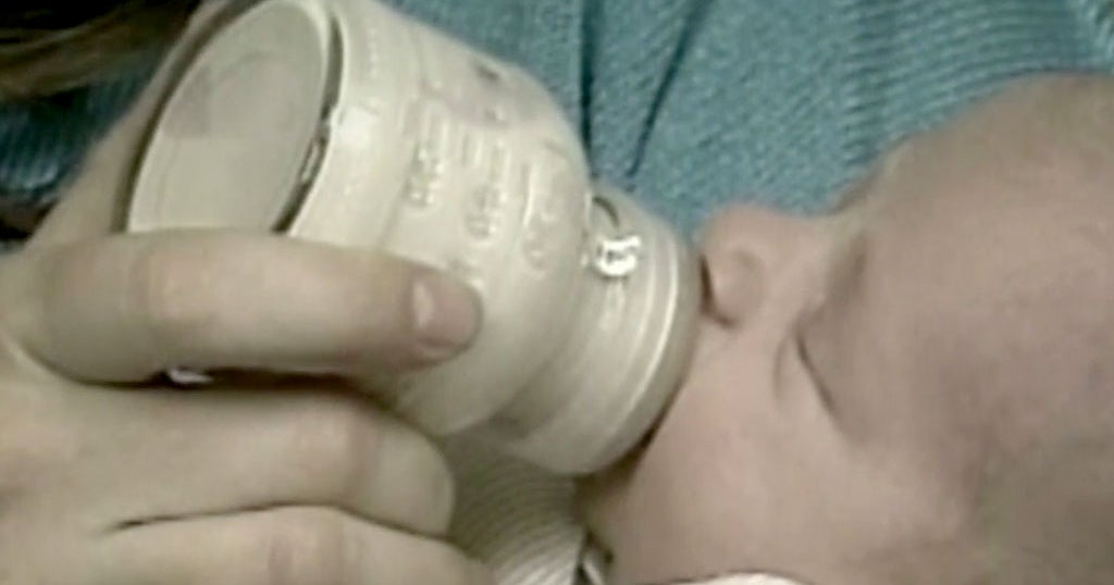 ASISWIS's tweet card. From flexible hours to giving away expensive bassinets to shipping breast milk, many companies are offering a lot more these days to keep talented workers - especially moms. 