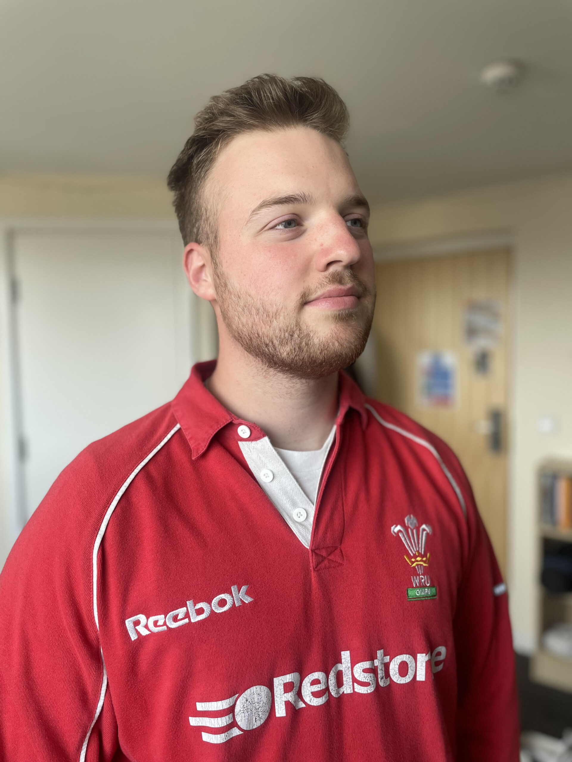 ReloadItmag's tweet card. Welsh independence is a topic spoken about much less than Scottish or Northern Irish nationalism, but Welsh songs are popular, why?