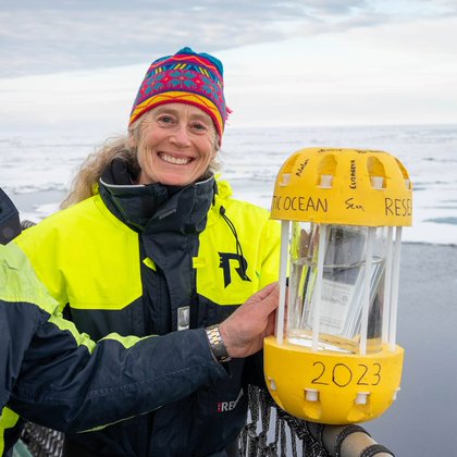 Tweet card summary image