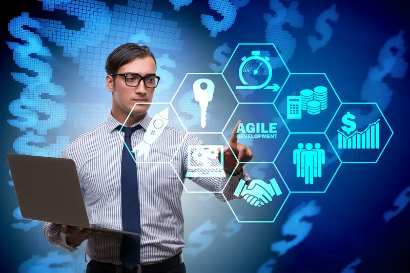 Hinshelwood_S's tweet card. One of the current megatrends in the business world is the transformation of traditional organisations into Agile enterprises.