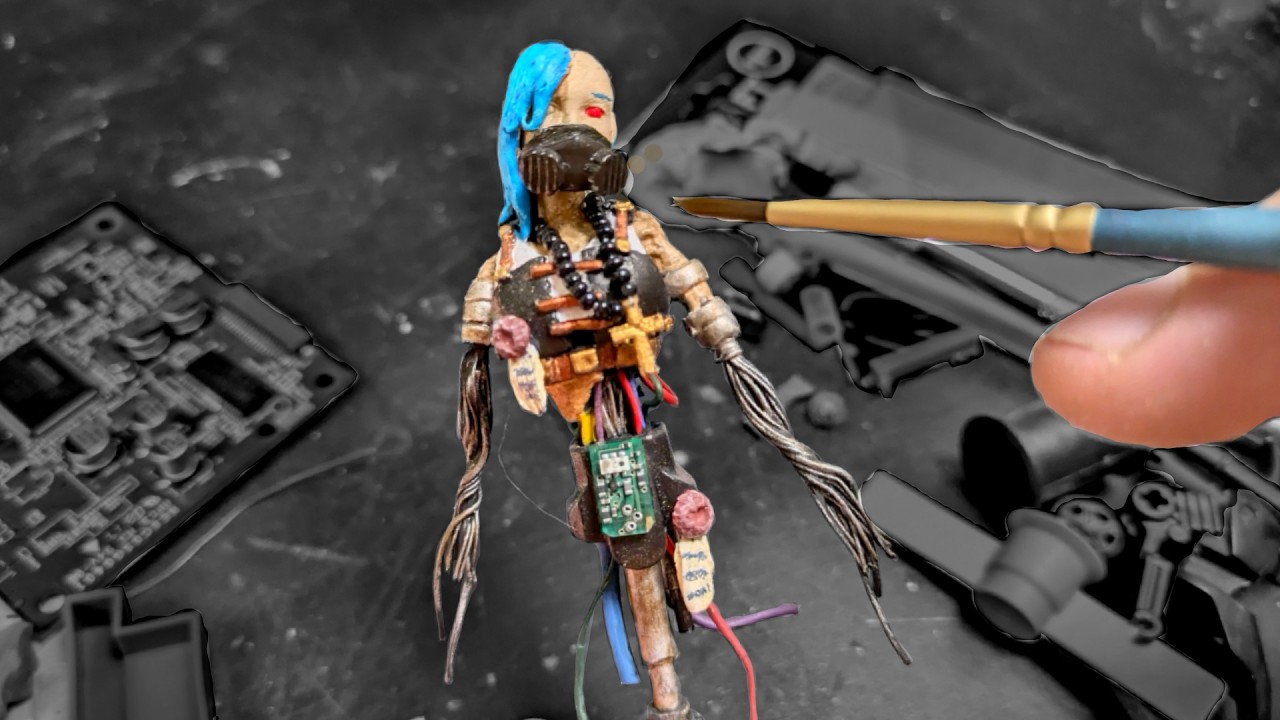 KitbashStudio39's tweet card. I made a Crazy Warhammer Lady