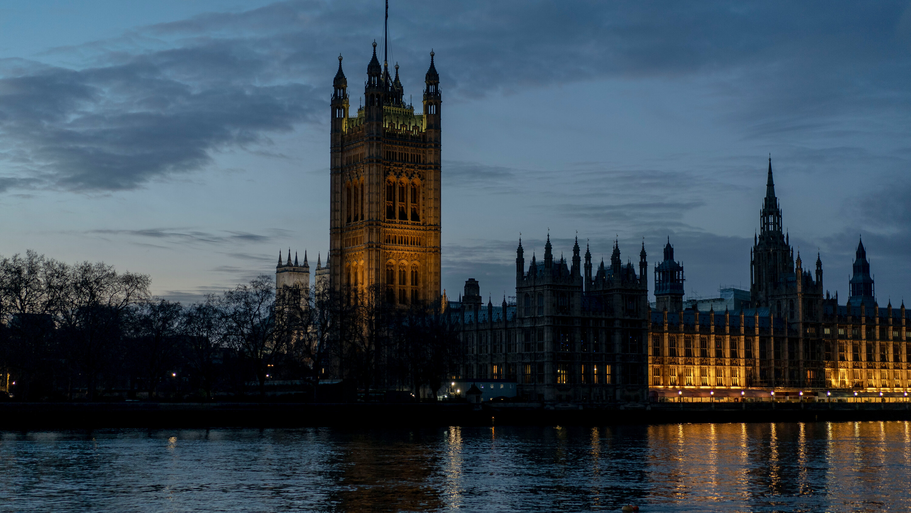 RengsecondEng's tweet card. Britain’s domestic intelligence agency said China was using headhunters to gather intelligence from lawmakers and parliamentary staff members.