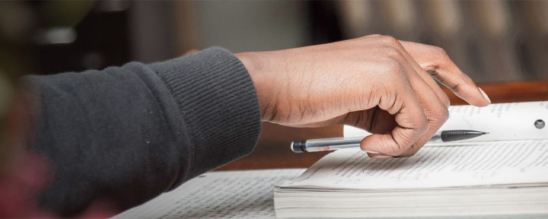 NewsNeus's tweet card. Some of the most used revision techniques are actually really ineffective. Here are the ones to avoid, and what to replace them with: retrieval practice.