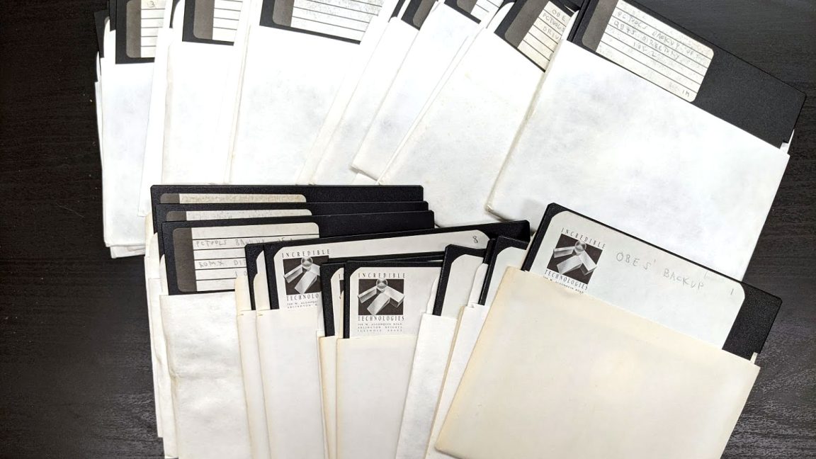 retrocompclub's tweet card. Over 90 percent of pre-2000 gaming source code may already be gone.