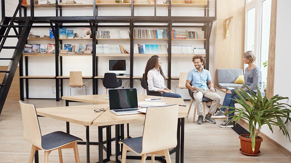 Proptex_'s tweet card. El ‘coliving’ es, por tanto, una nueva fórmula de vivir en comunidad que agrupa colectivos de personas con los mismos intereses que comparten zonas comunes y aficiones, y nace para dar respuesta a...